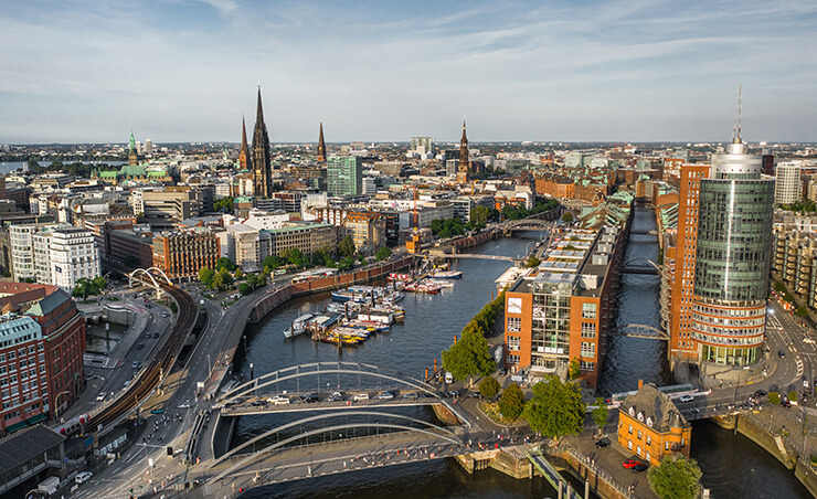 Ein Luftbild der Altstadt in Hamburg