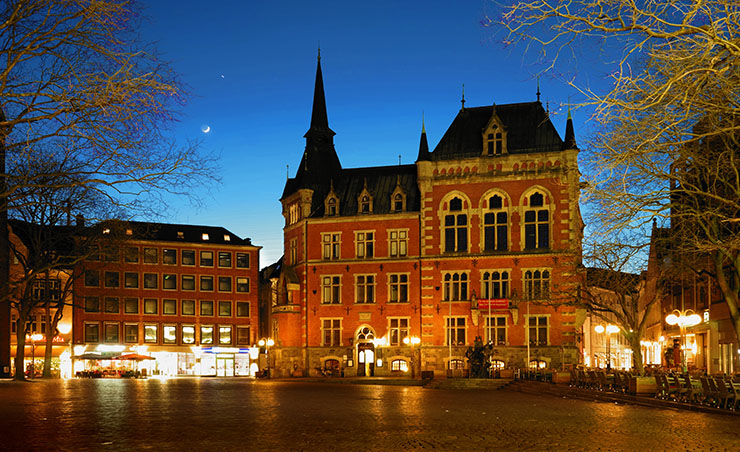 Oldenburgs Innenstadt mit Rathaus und Marktplatz und Lamberti-Kirche