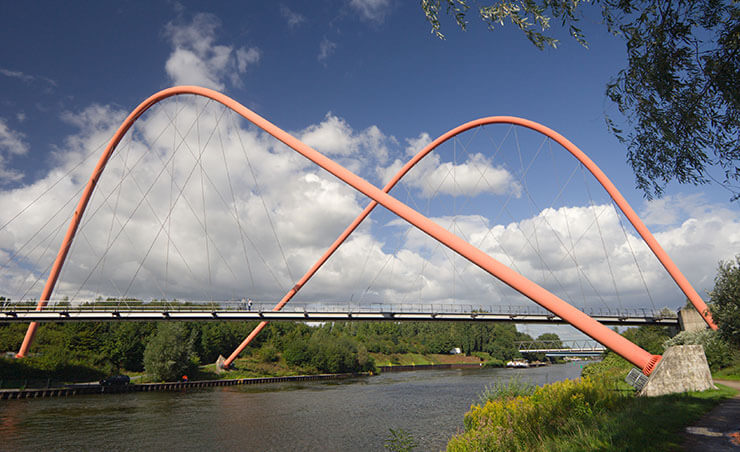 Gelsenkirchen an Hängebruecke und Kanal