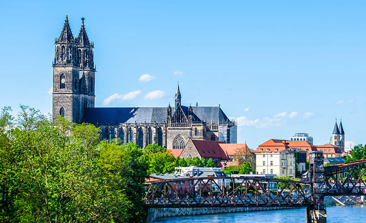 Magdeburger Hubbrücke am Dom